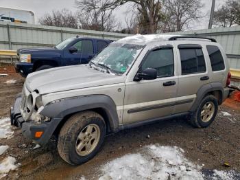  Salvage Jeep Liberty
