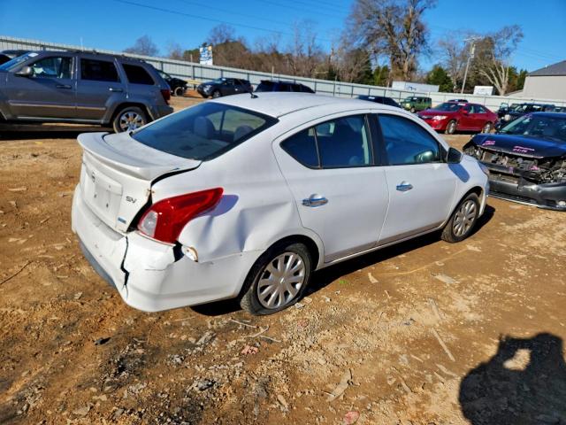 Nissan Versa S Image 5