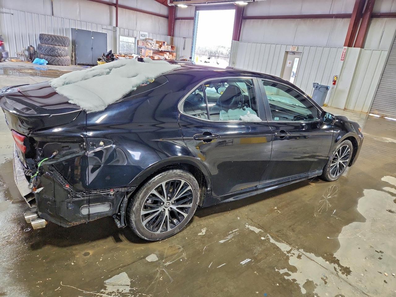 Toyota Camry Se Image 7