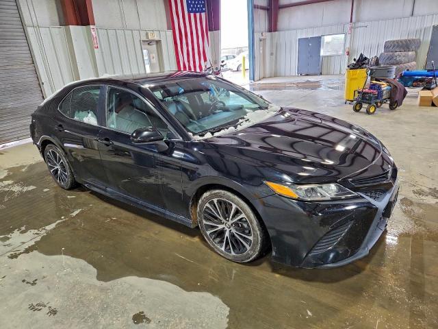 Toyota Camry Se Image 2