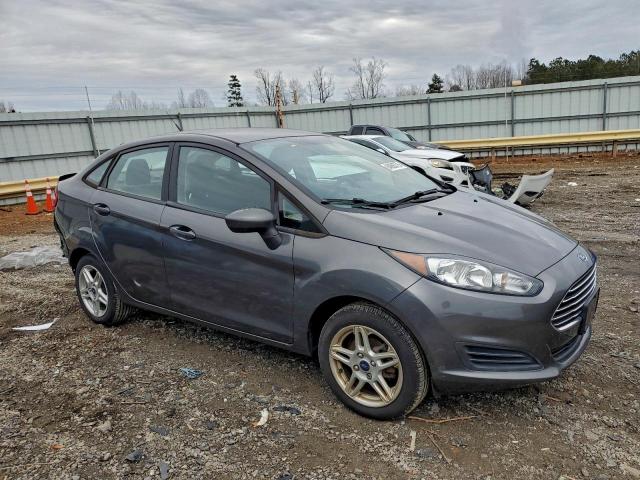 Ford Fiesta Se Image 12