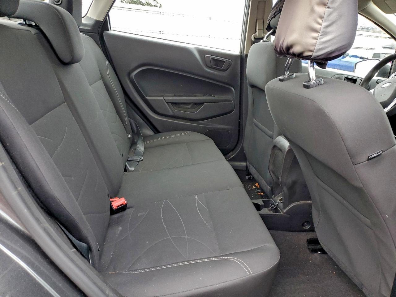 Ford Fiesta Se Image 7