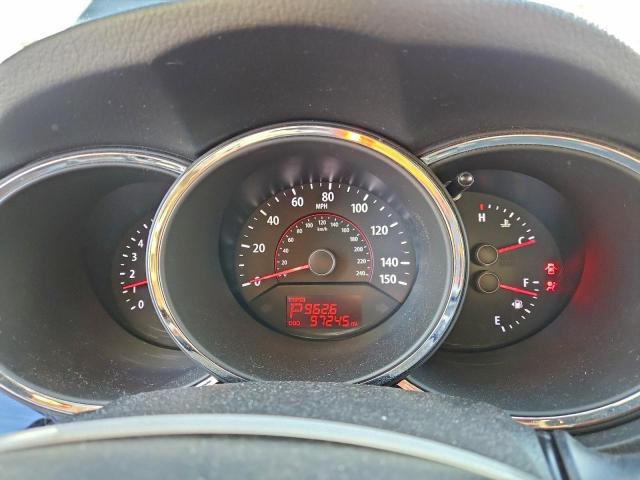 Kia Sorento Base Image 3