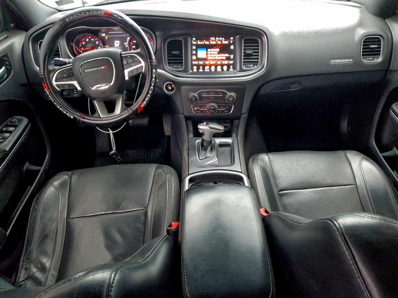 Dodge Charger Sxt Image 9