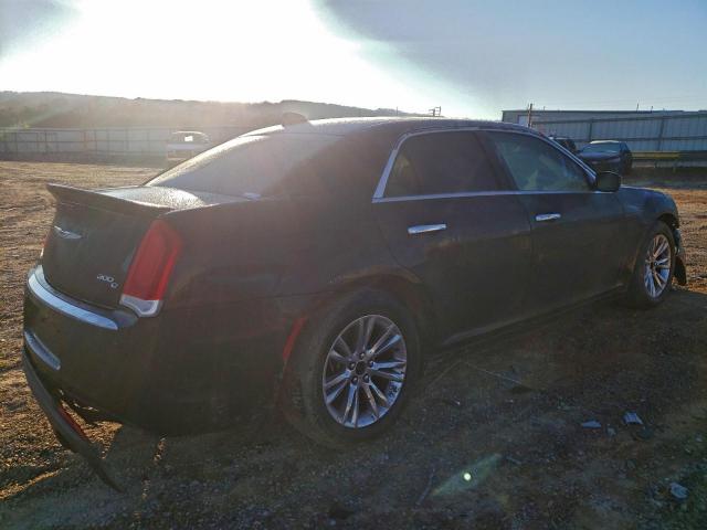 Chrysler 300 Image 2
