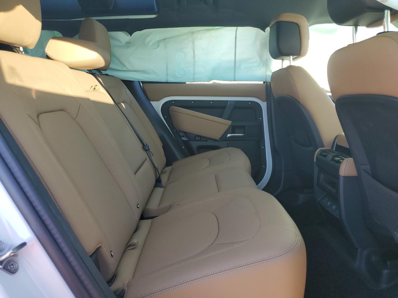 Land Rover Defender 110 X-dynamic Se Image 10