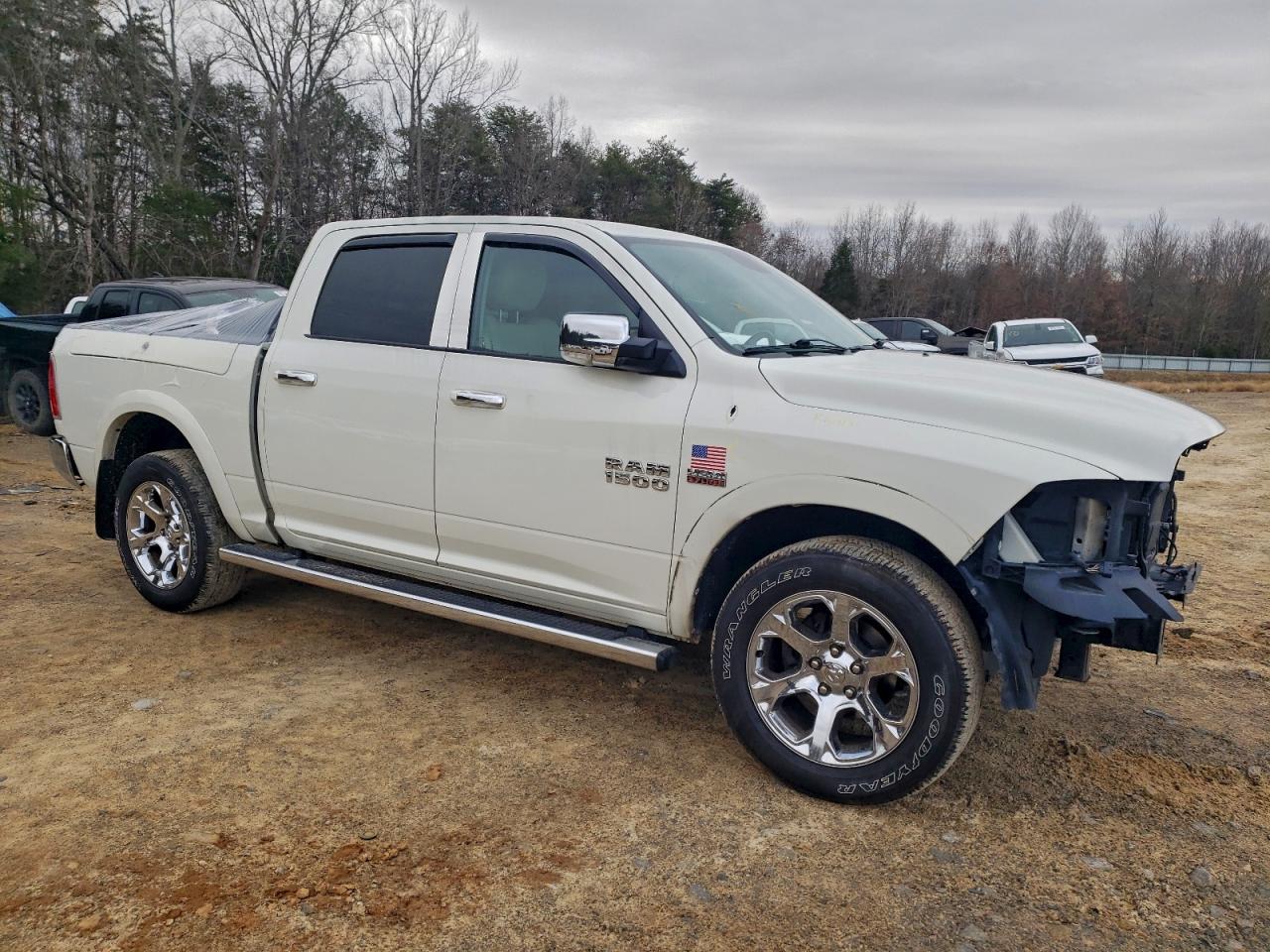 Ram 1500 Laramie Image 4