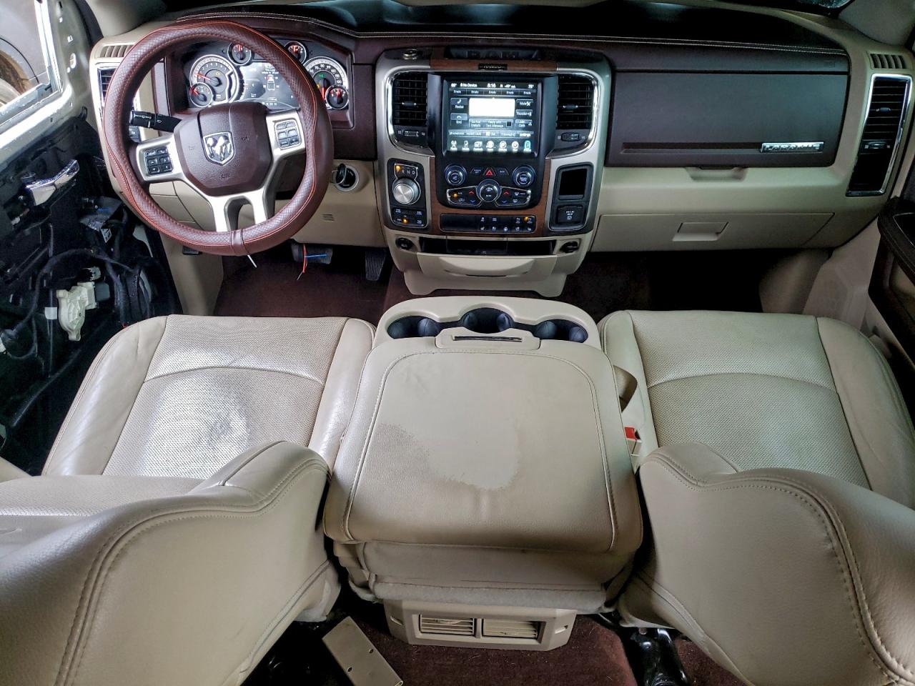 Ram 1500 Laramie Image 7