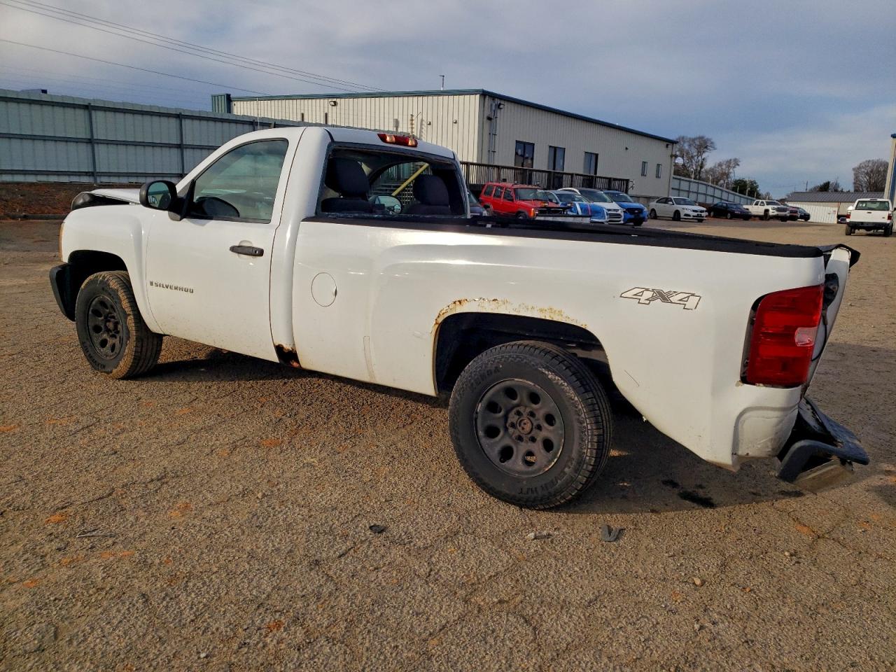 Chevrolet Silverado K1500 Image 4