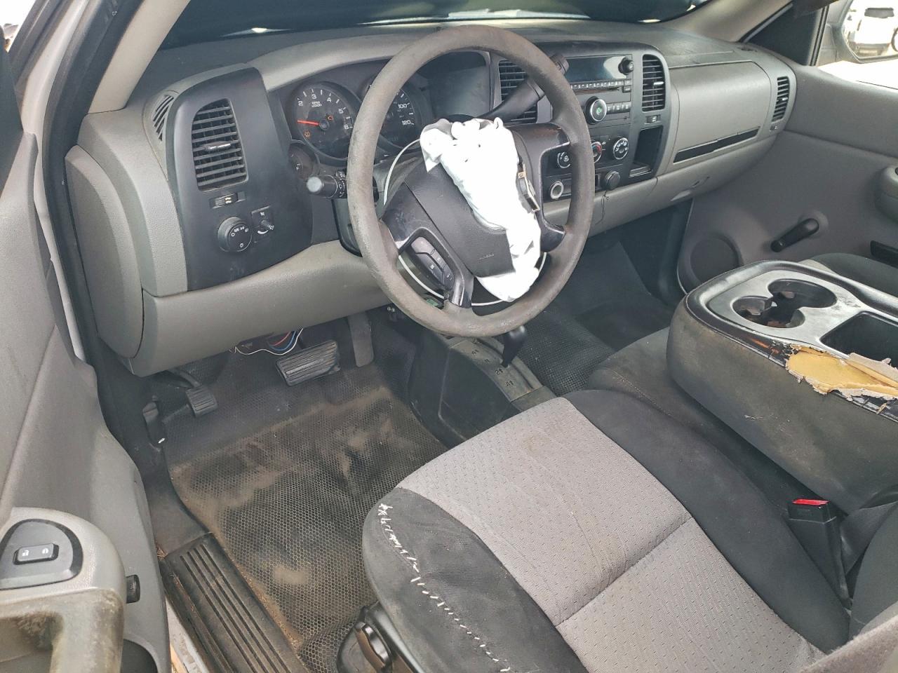 Chevrolet Silverado K1500 Image 8