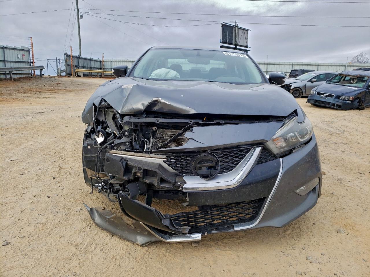 Nissan Maxima 3.5s Image 12