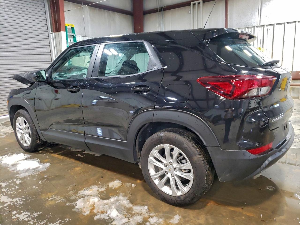 Chevrolet Trailblazer Ls Image 2