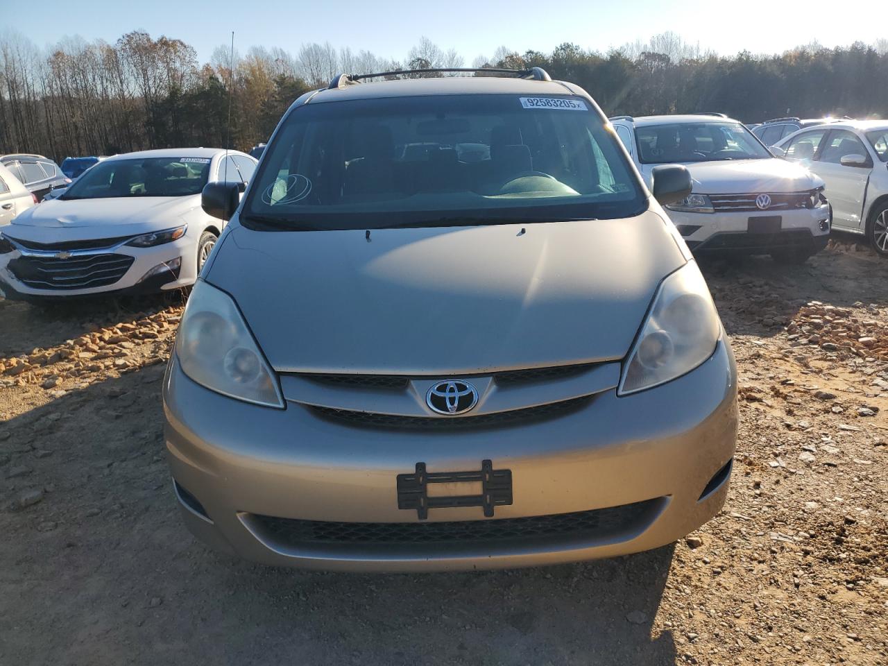 Toyota Sienna Ce Image 10