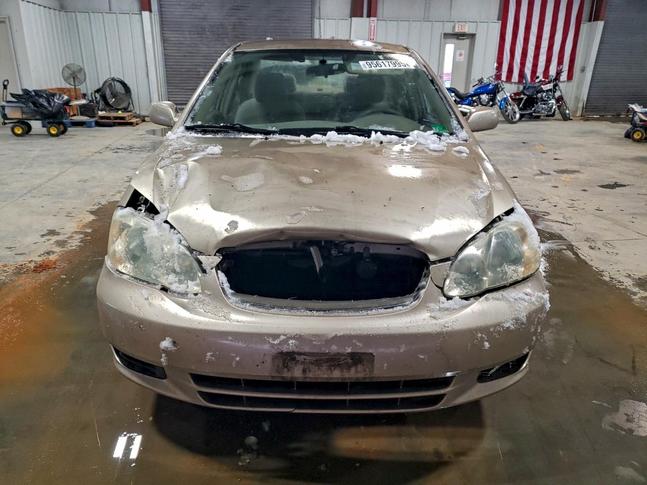 Toyota Corolla Ce Image 12