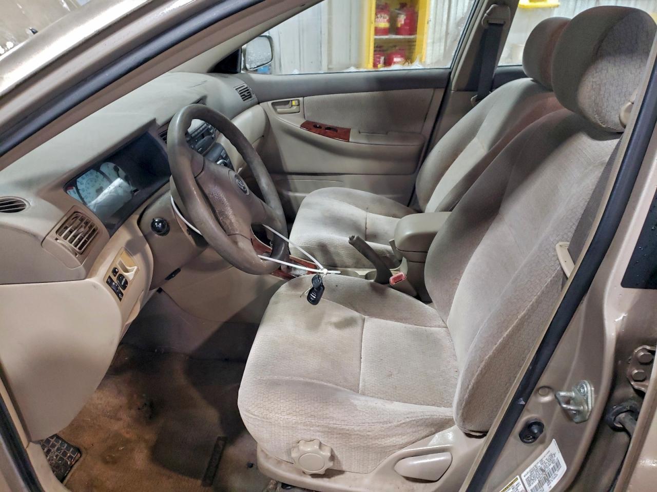 Toyota Corolla Ce Image 10