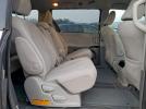 Toyota Sienna Le Image 4
