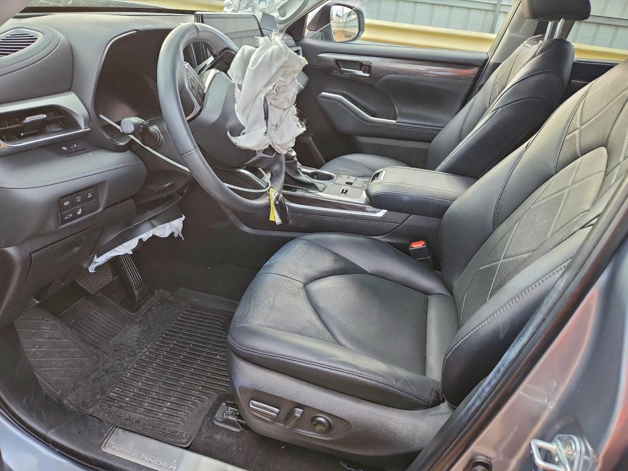 Toyota Highlander Hybrid Limited Image 11