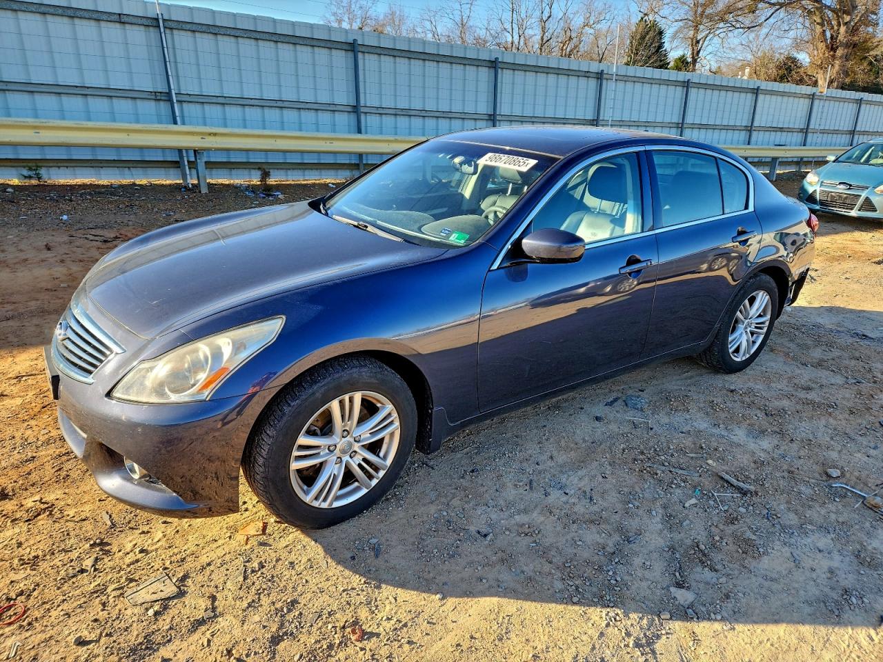 INFINITI G25 Image 1