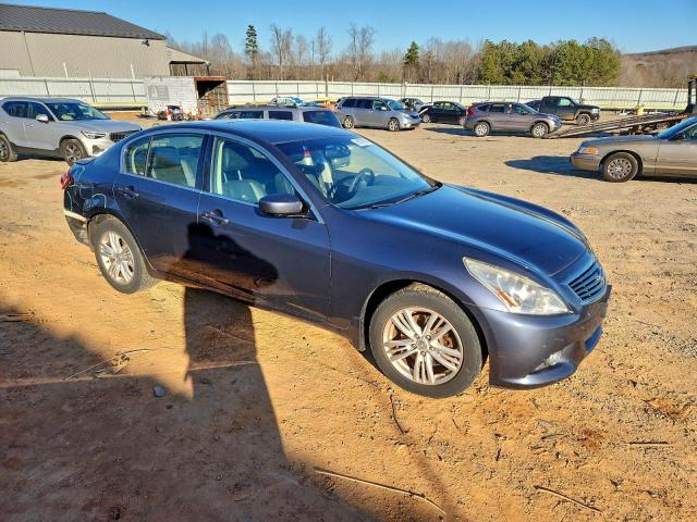 INFINITI G25 Image 3