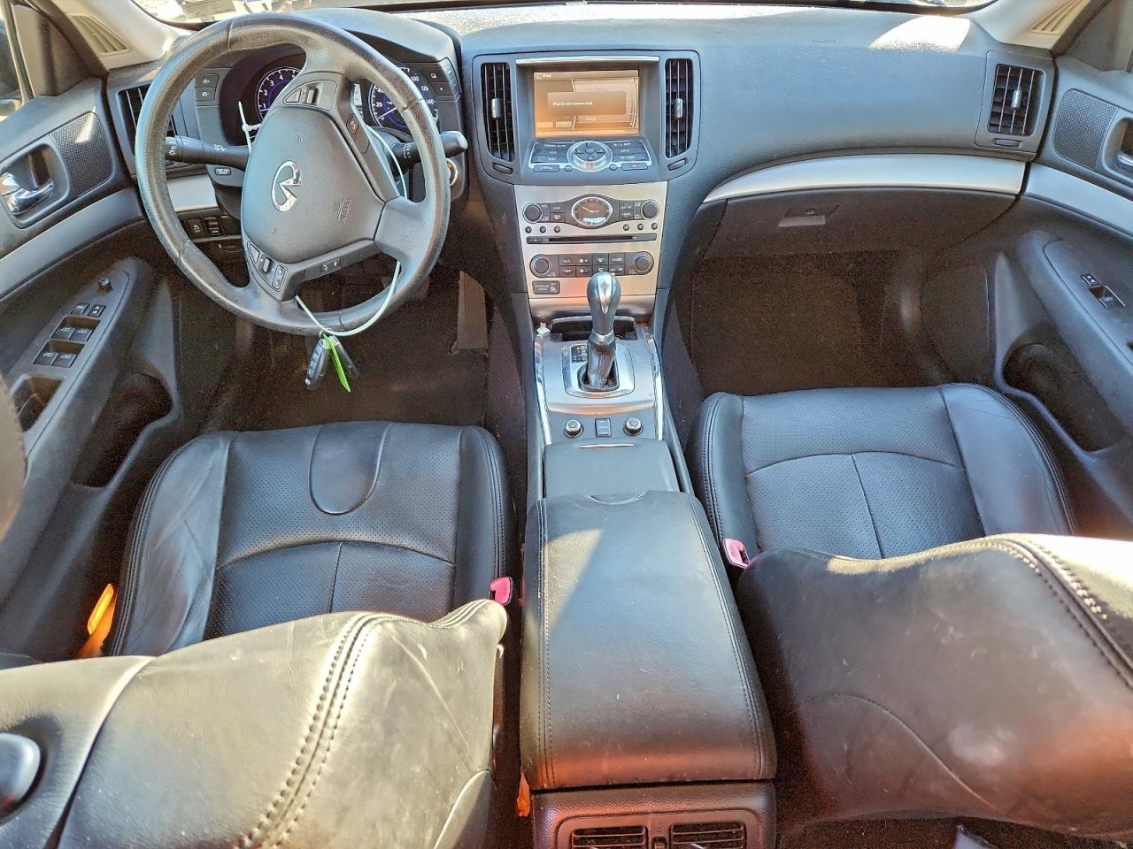 INFINITI G25 Image 8
