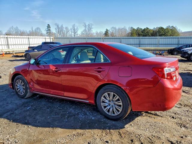 Toyota Camry Base Image 3