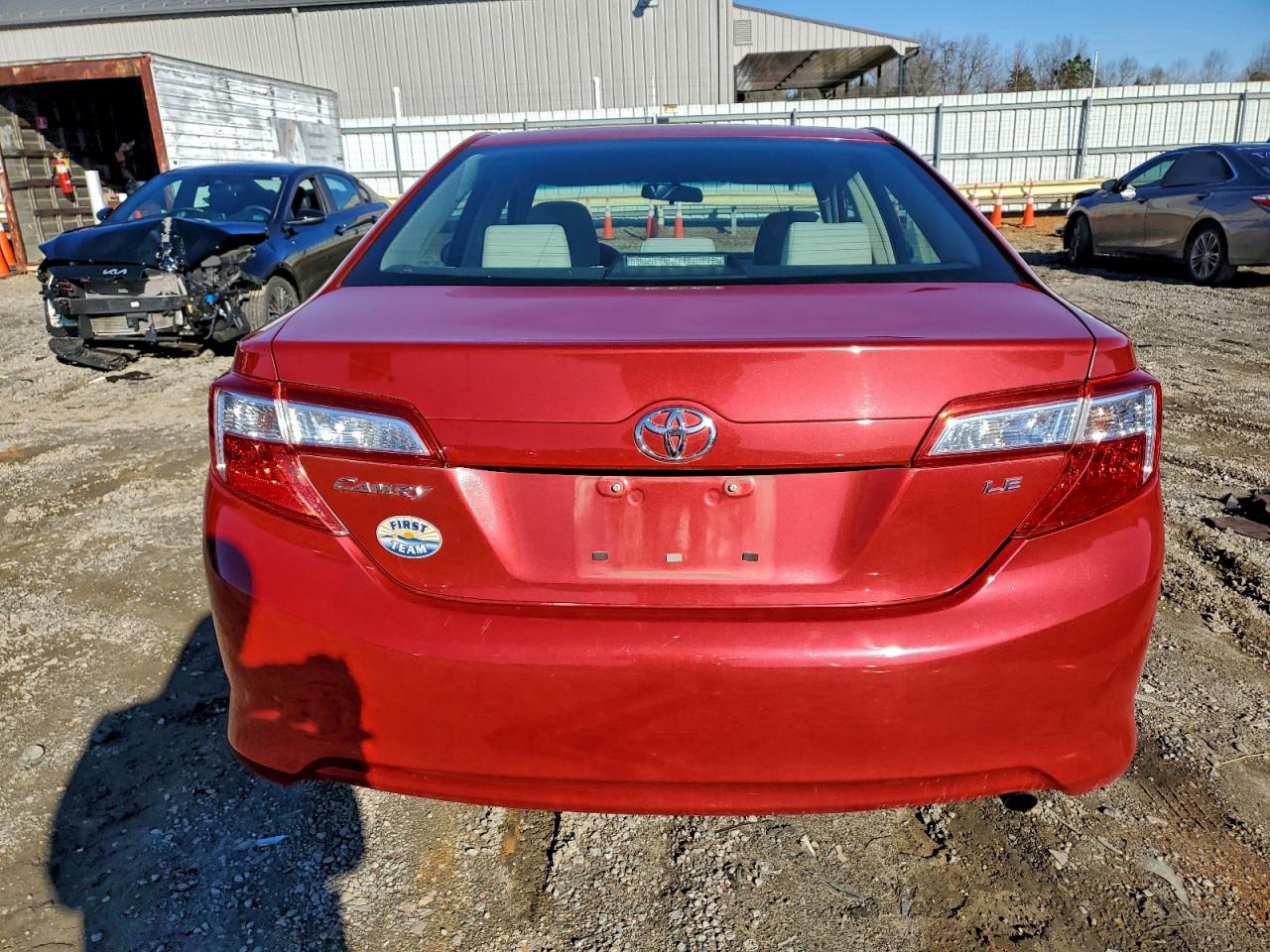 Toyota Camry Base Image 6