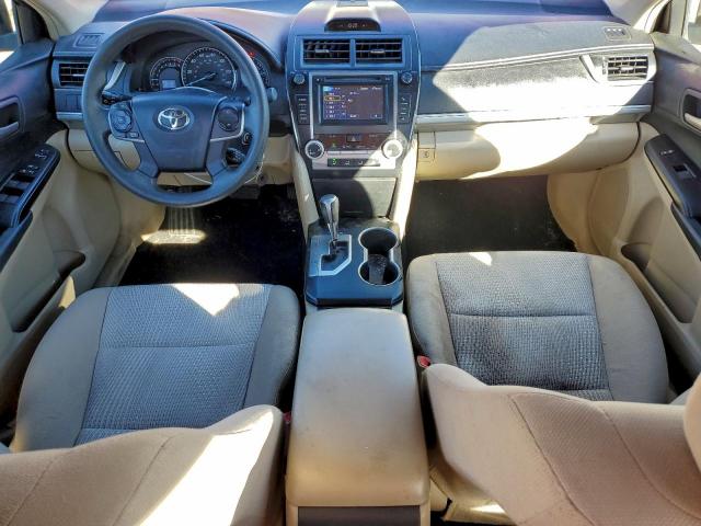 Toyota Camry Base Image 10