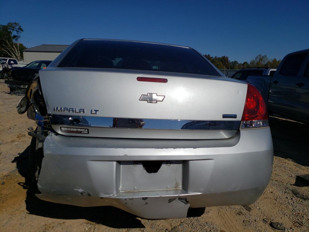 Chevrolet Impala Lt Image 12