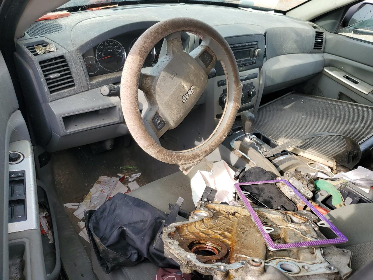 Jeep Grand Cherokee Laredo Image 8