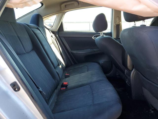 Nissan Sentra S Image 9