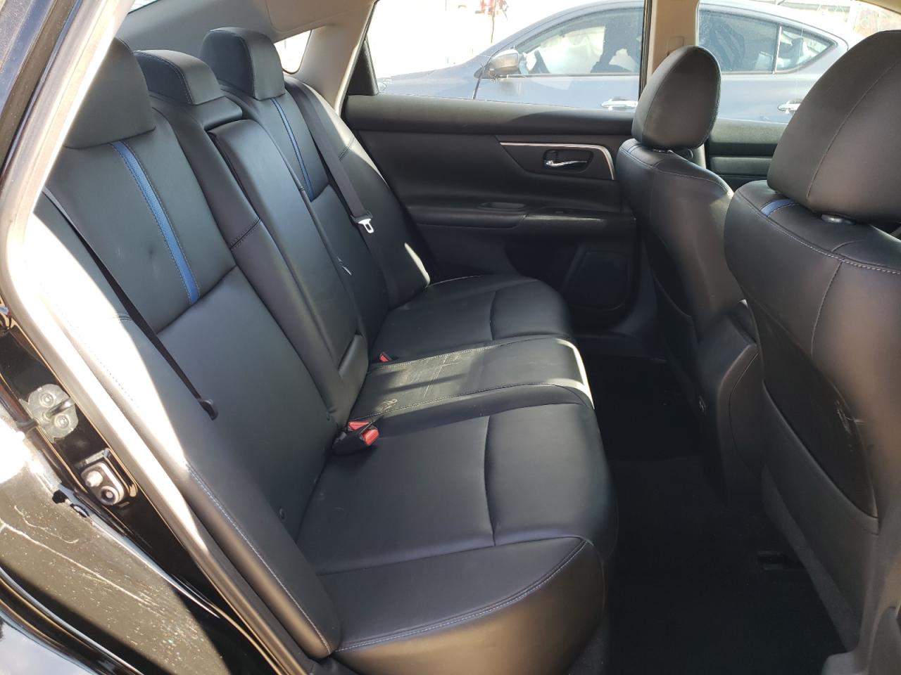 Nissan Altima 2.5 Image 11