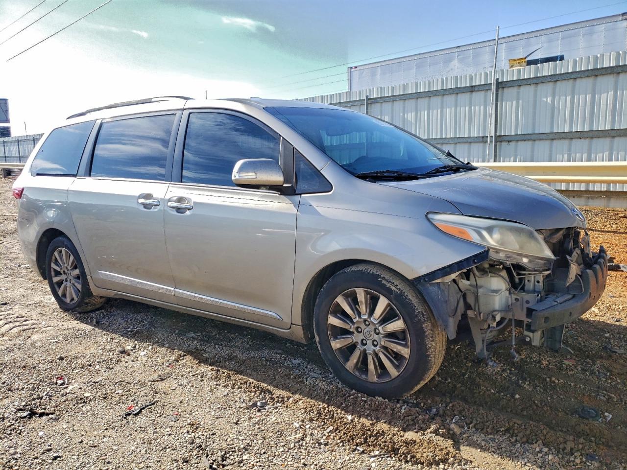 Toyota Sienna Xle Image 4