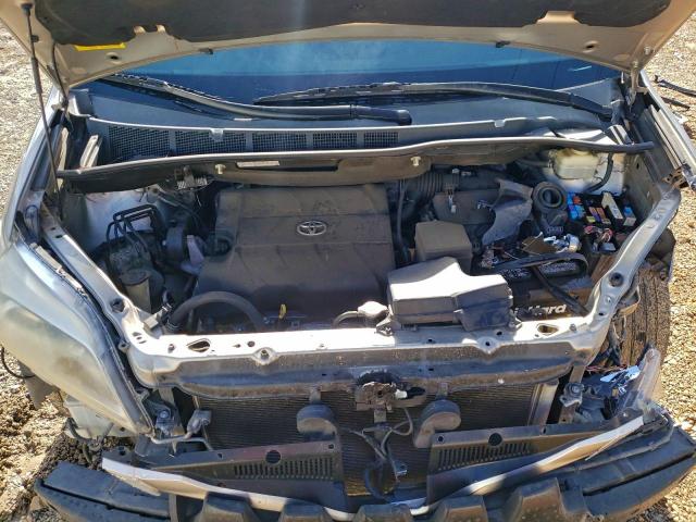 Toyota Sienna Xle Image 10