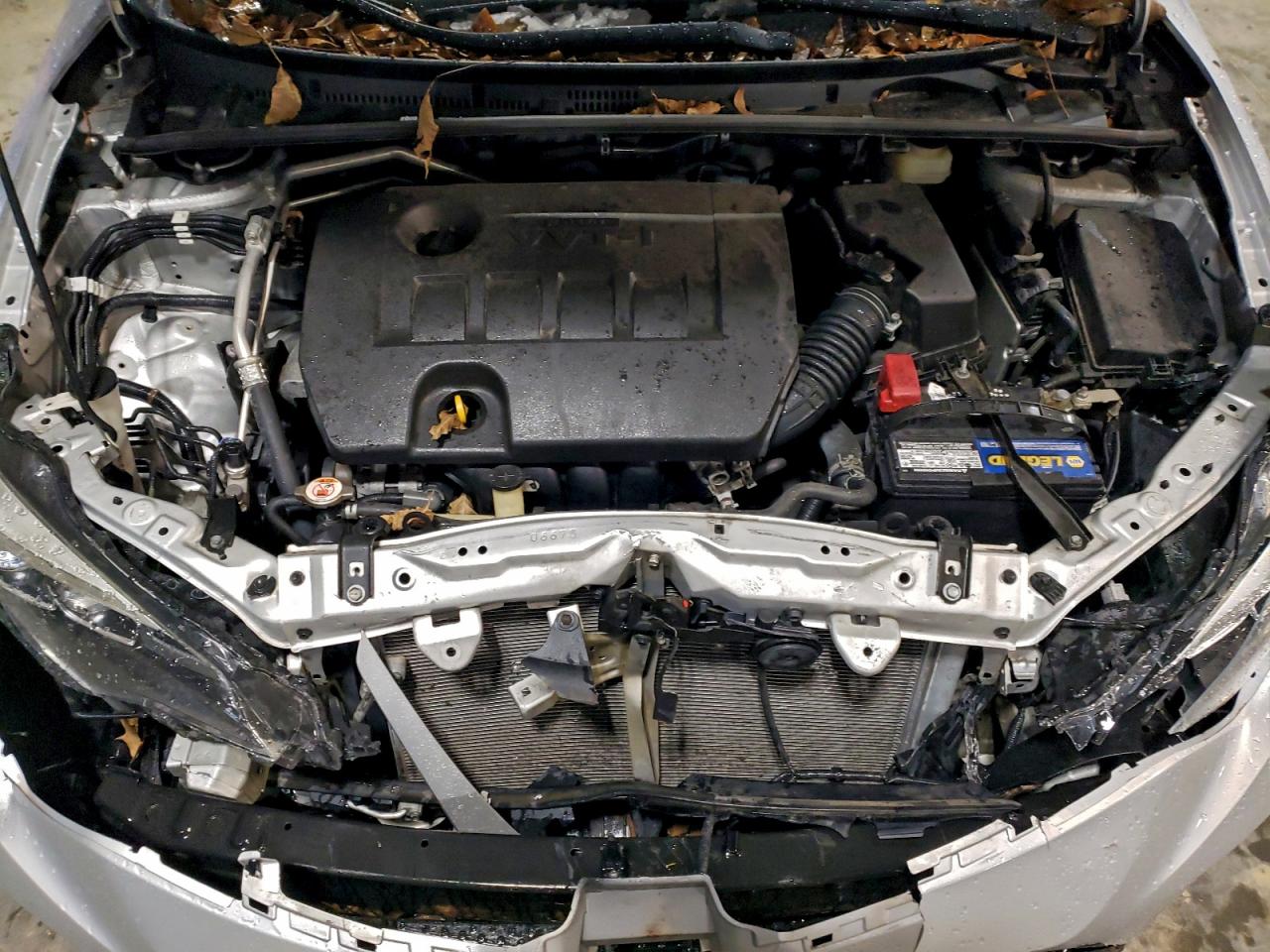 Toyota Corolla L Image 11