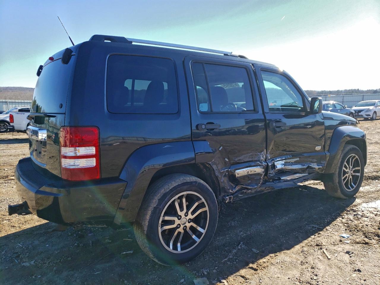 Jeep Liberty Sport Image 4