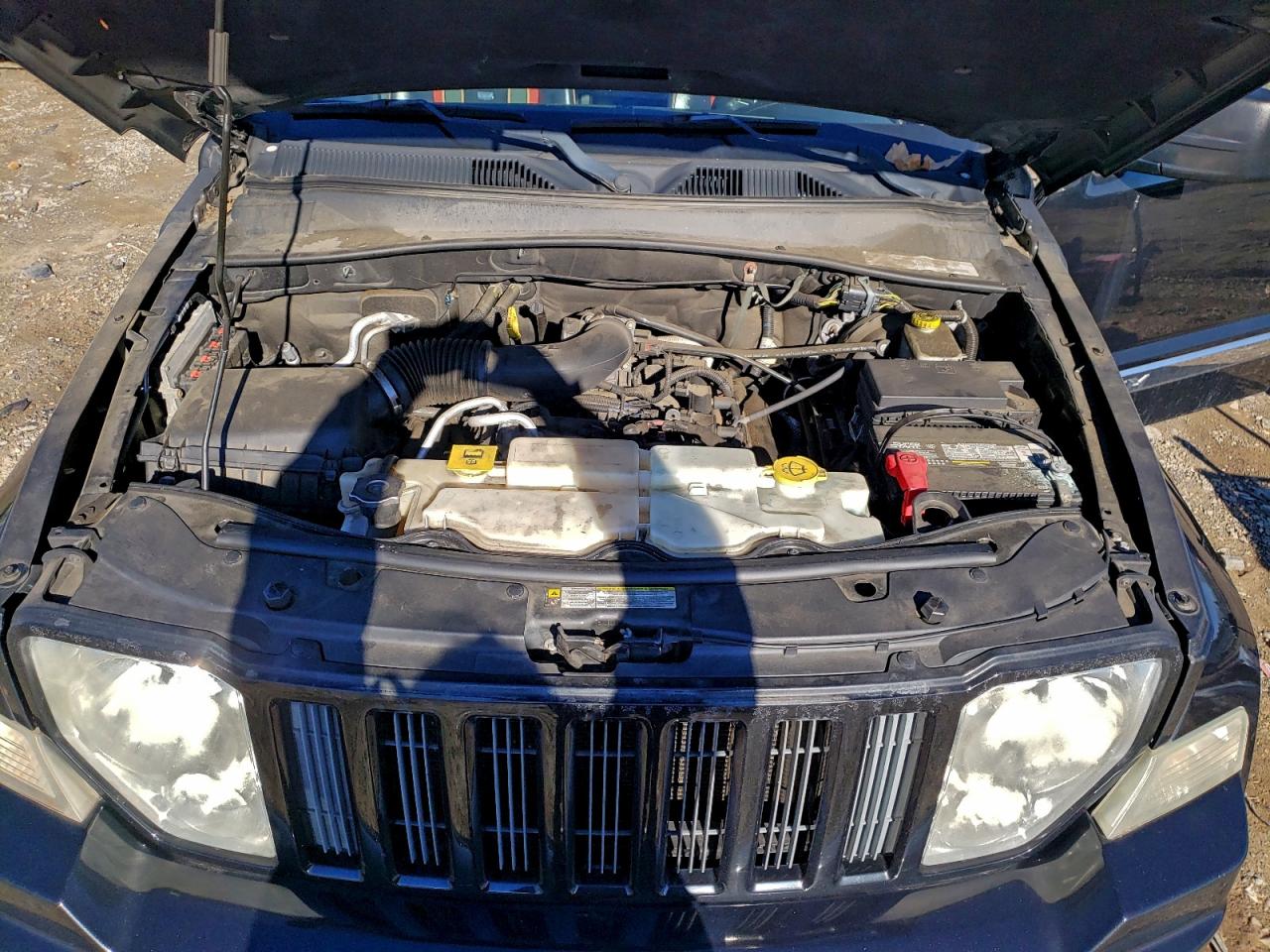 Jeep Liberty Sport Image 10