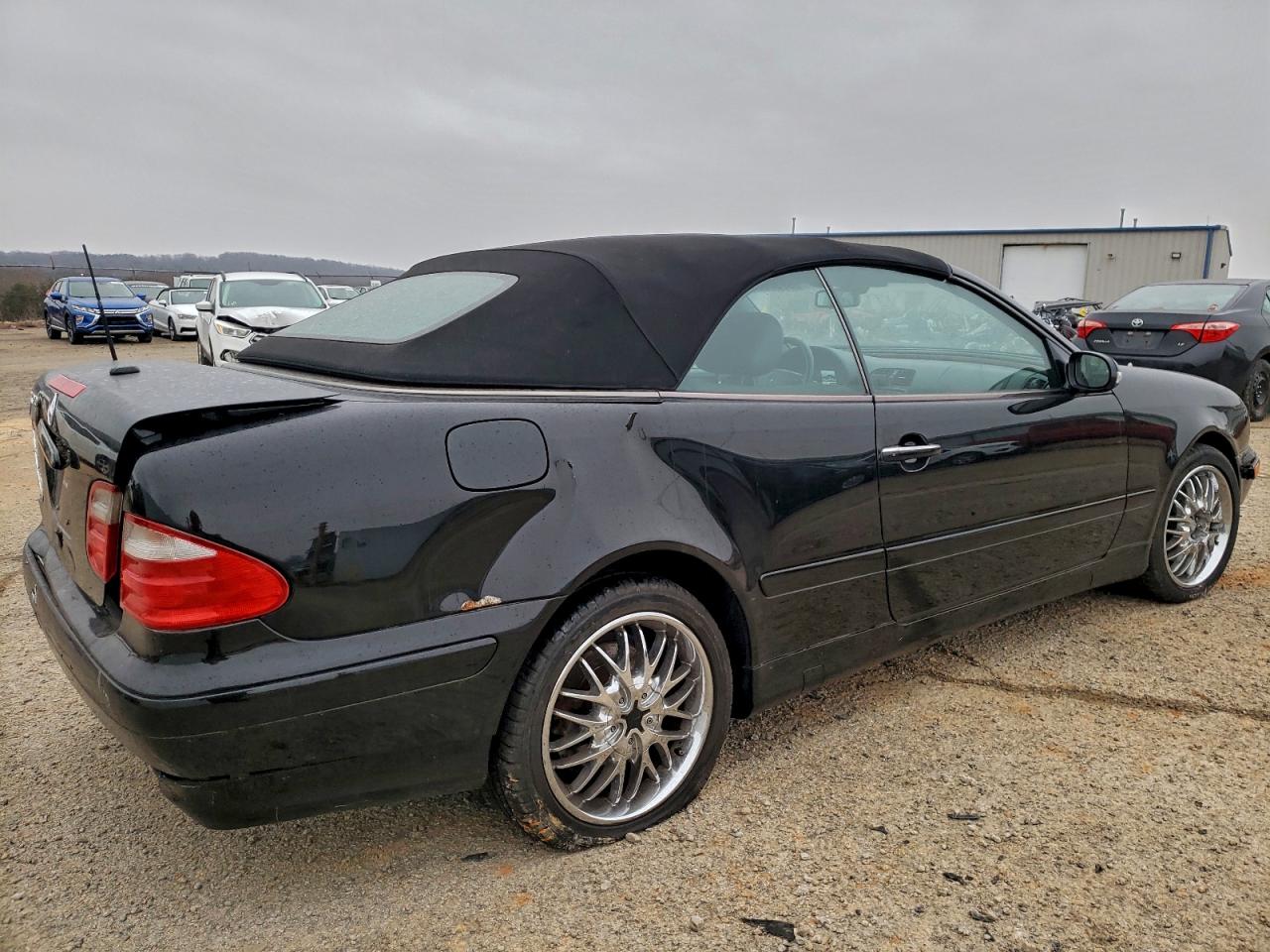 Mercedes-Benz Clk-class 320 Image 5