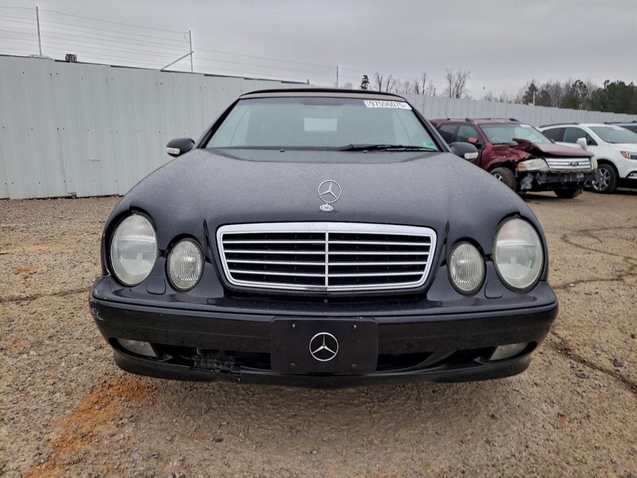 Mercedes-Benz Clk-class 320 Image 4