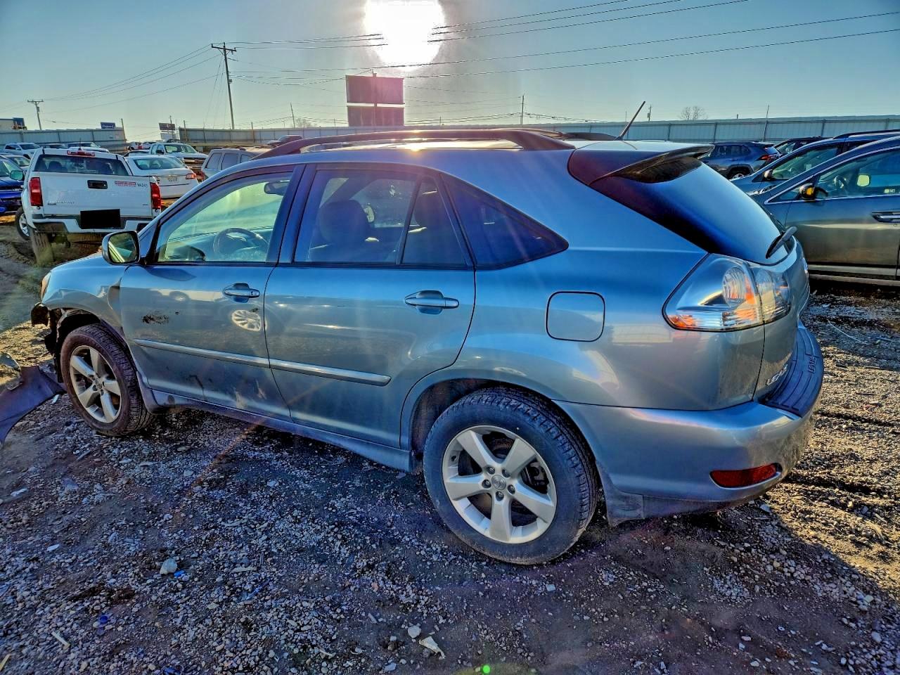 Lexus RX 330 Image 7