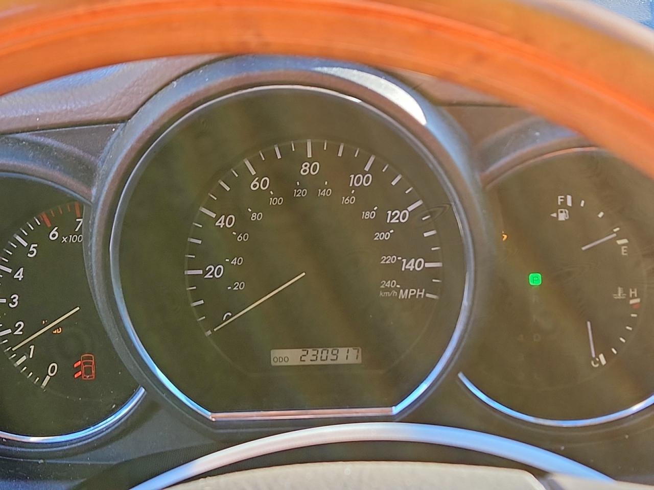 Lexus RX 330 Image 13