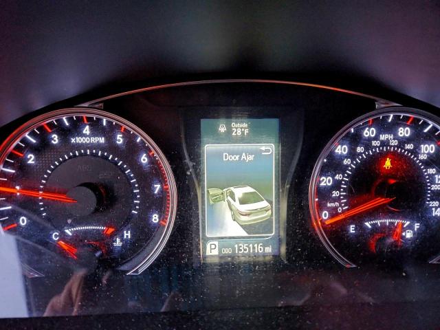 Toyota Camry Le Image 12