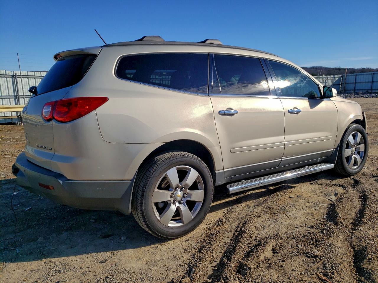 Chevrolet Traverse Lt Image 2