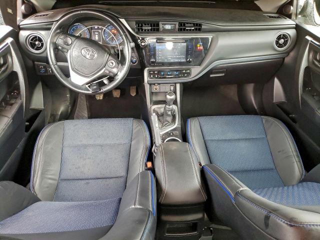 Toyota Corolla L Image 11