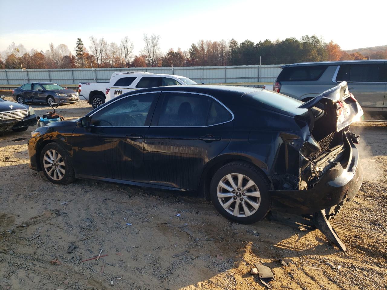 Toyota Camry L Image 4