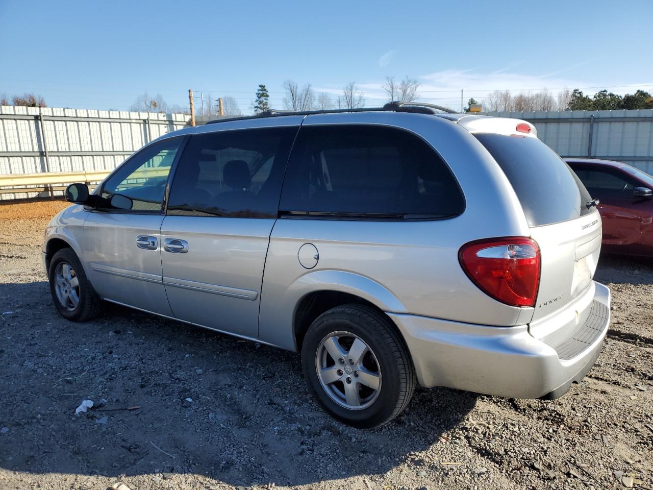 Dodge Caravan Sxt Image 3