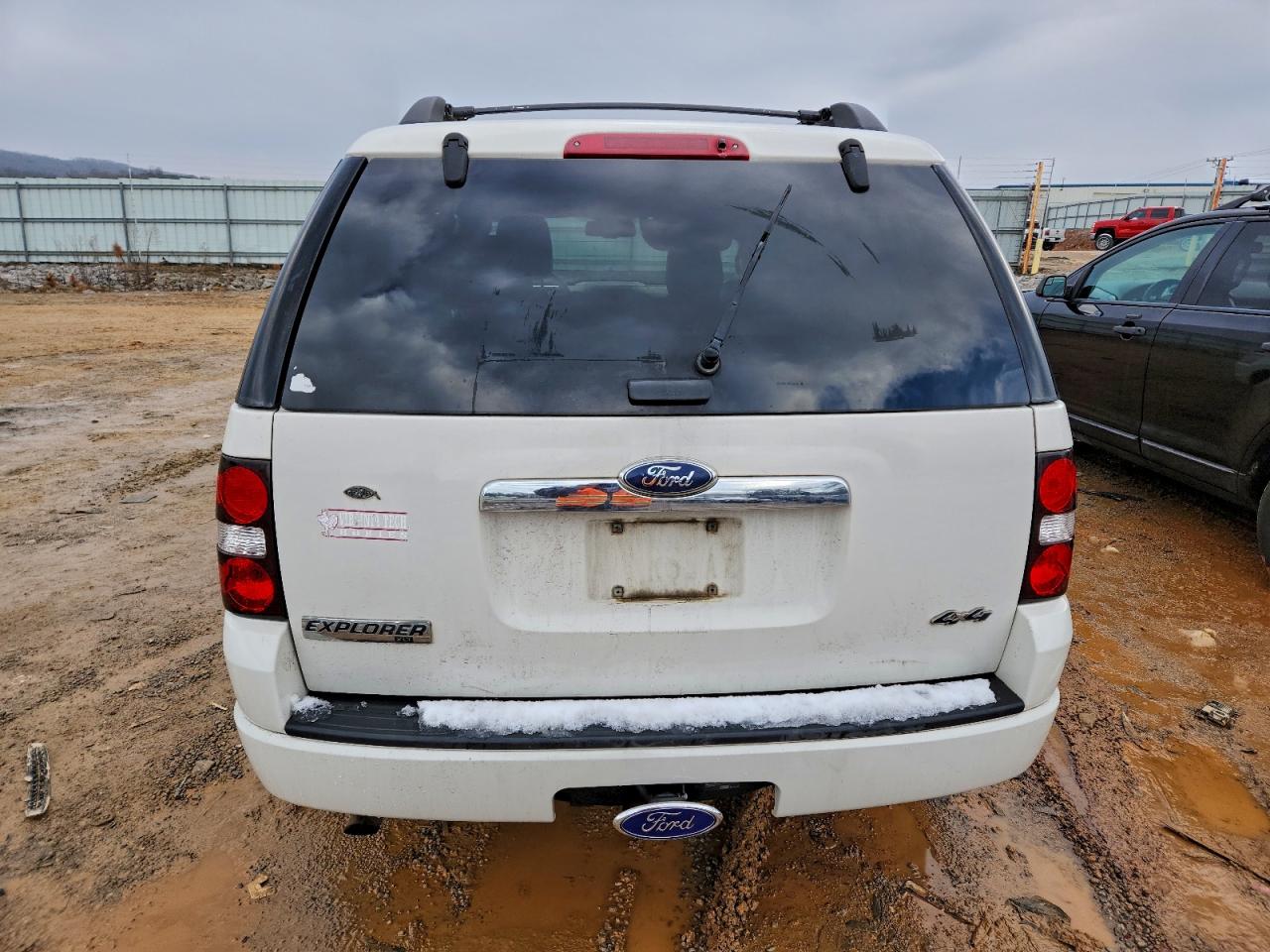 Ford Explorer Xlt Image 5
