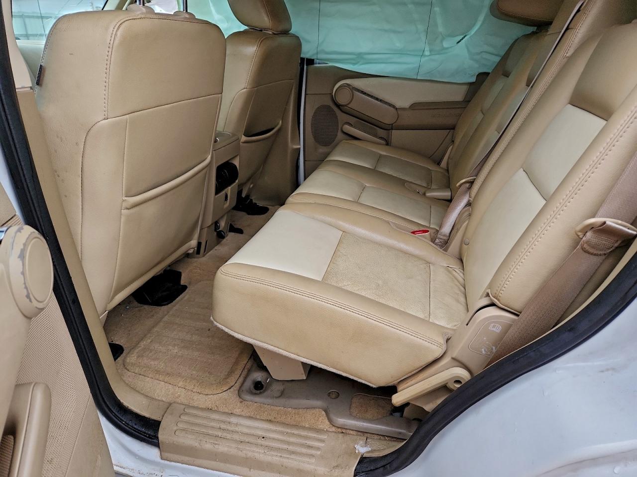 Ford Explorer Xlt Image 7