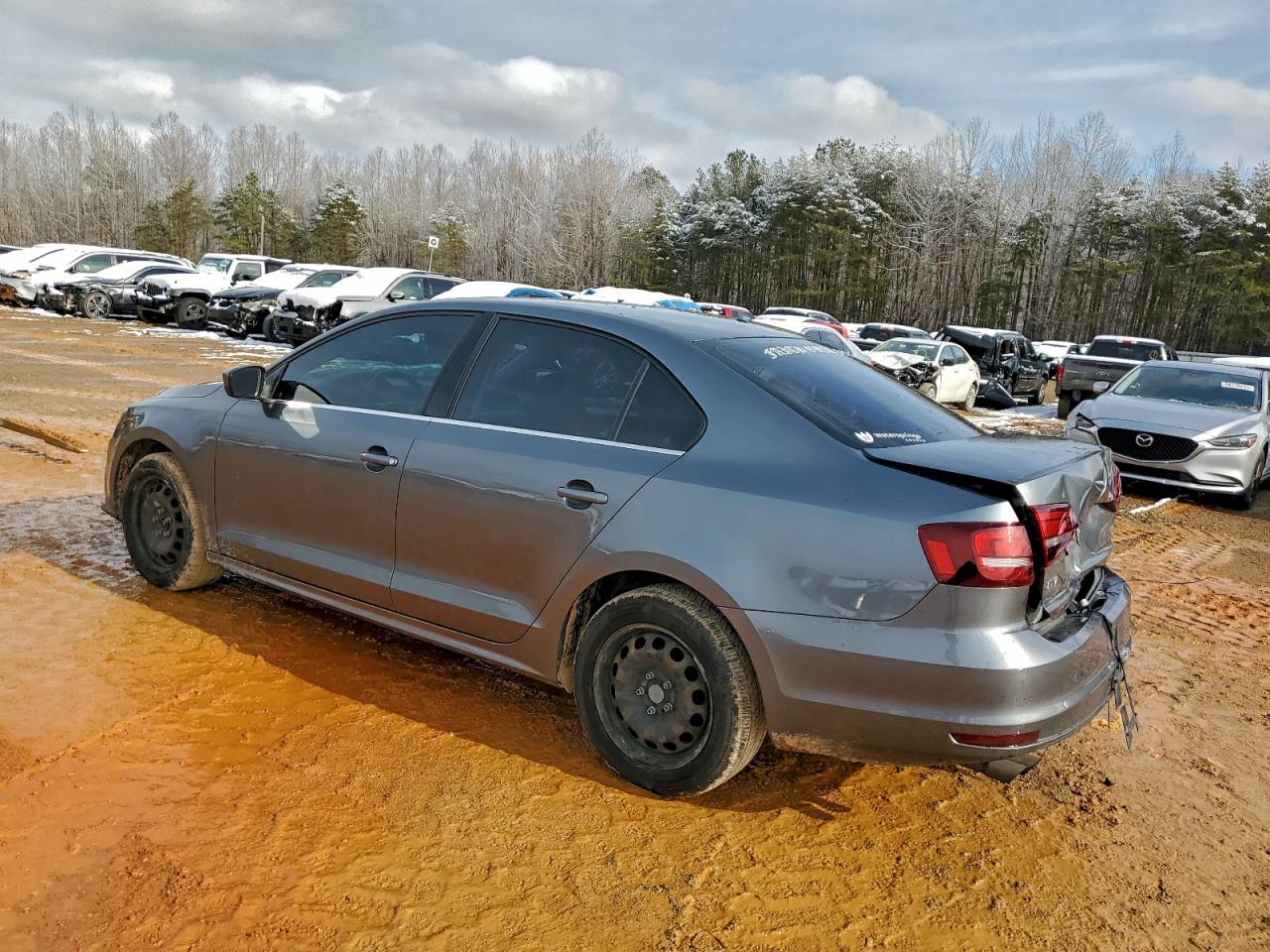 Volkswagen Jetta S Image 3