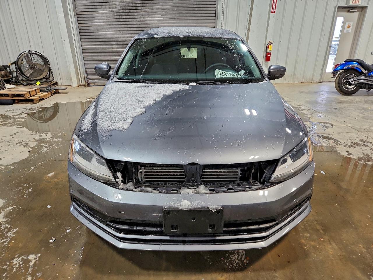 Volkswagen Jetta S Image 12