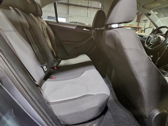 Volkswagen Jetta S Image 5